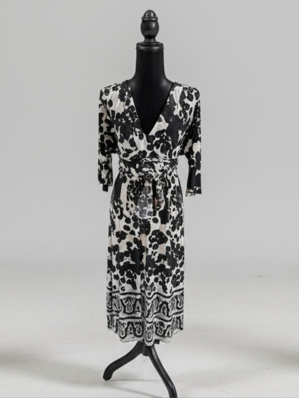 Apt. 9 Black and White Printed Wrap Dress with Tie Waist